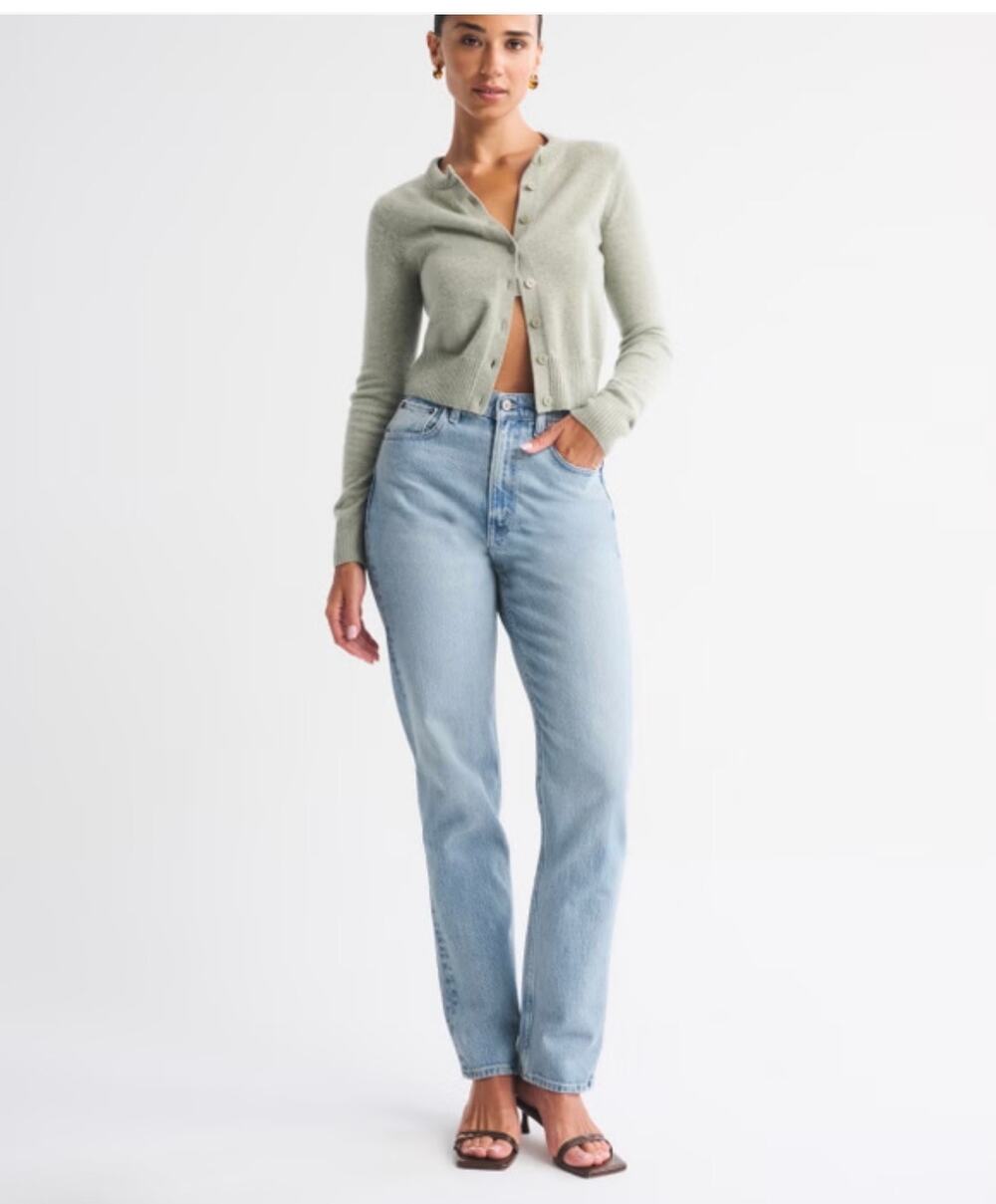 Abercrombie & Fitch Curve Love Ultra High Rise 90s Straight Jeans 26